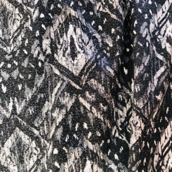 Black & Grey Azteck Print Active Capri SZ XL - Picture 4 of 6